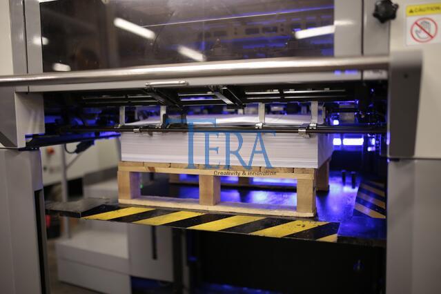 Cách chỉnh cường độ đèn sấy UV