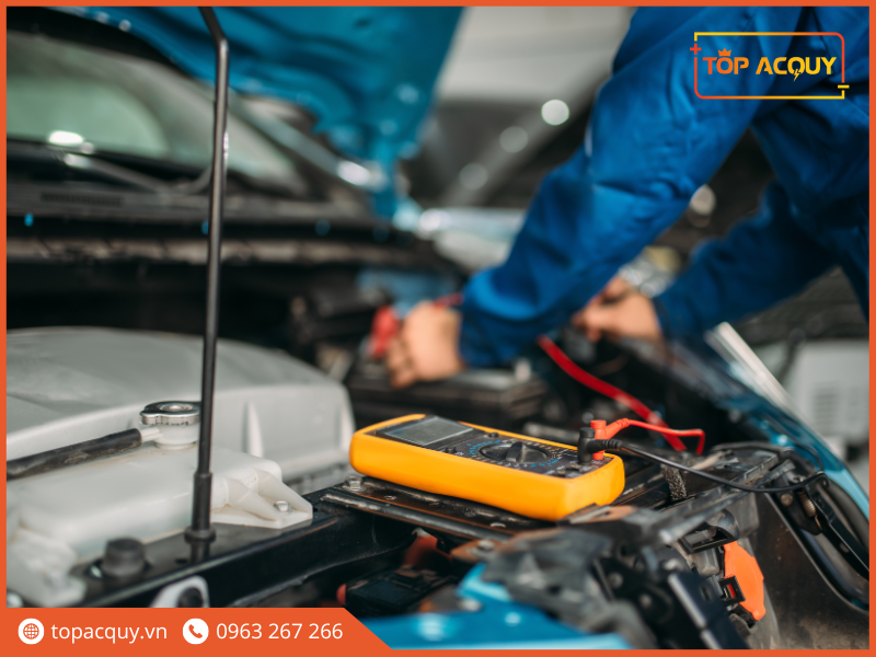 bình ắc quy bị sụt áp