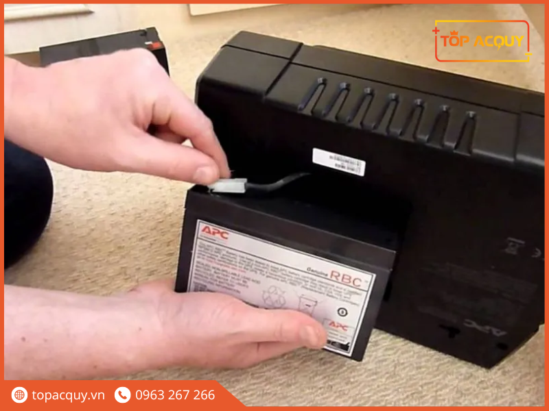 ac quy cho ups