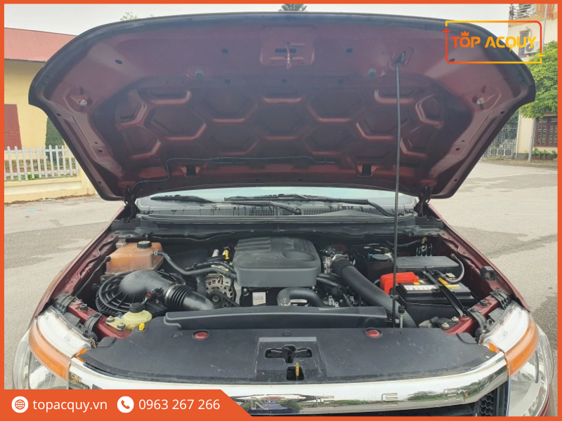 ắc quy ford ranger