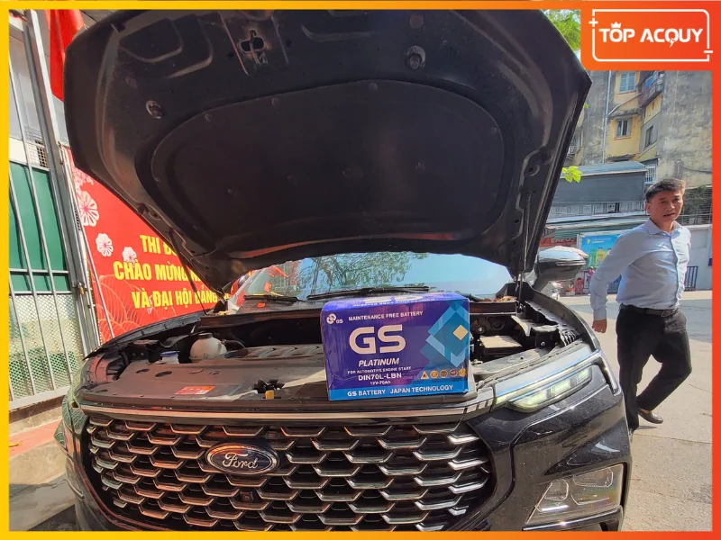 Topacquy thay mới ắc quy GS chính hãng cho Ford Territory, hỗ trợ lắp đặt tận nơi nhanh chóng