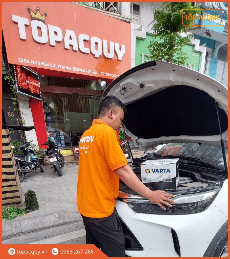 thay ắc quy ô tô baic