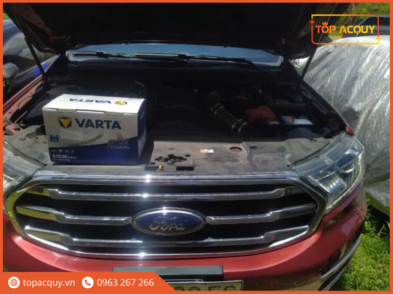 ắc quy xe ô tô Ford