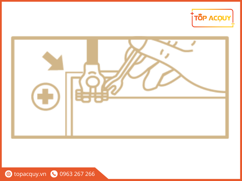 thay ắc quy ô tô Isuzu