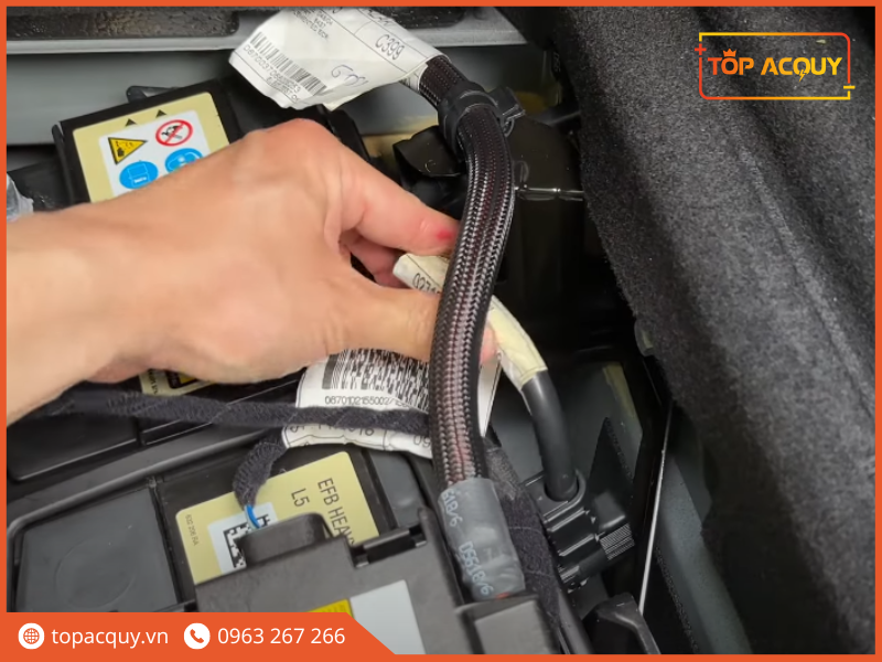 thay ắc quy ô tô Maserati