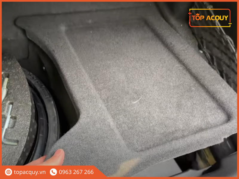 thay ắc quy ô tô Maserati