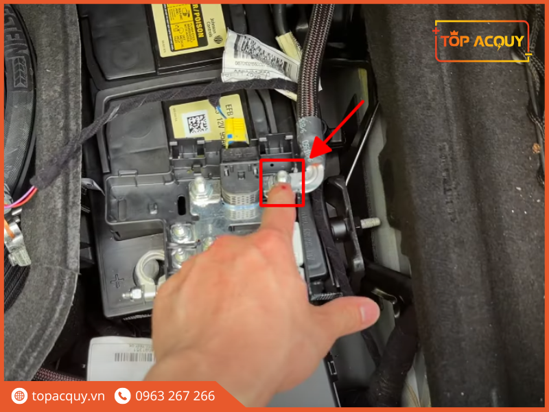 thay ắc quy ô tô Maserati