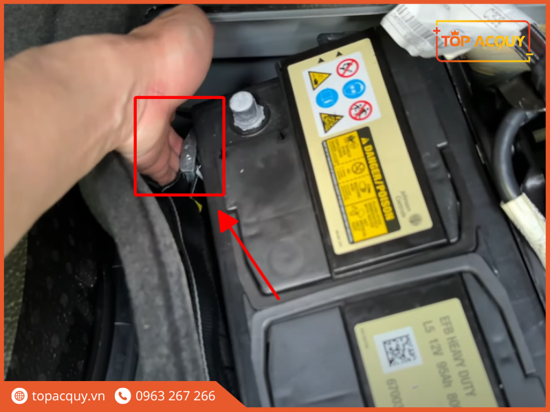 thay ắc quy ô tô Maserati