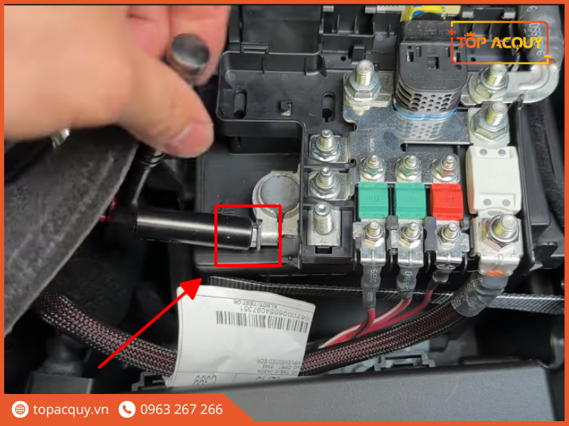 thay ắc quy ô tô Maserati