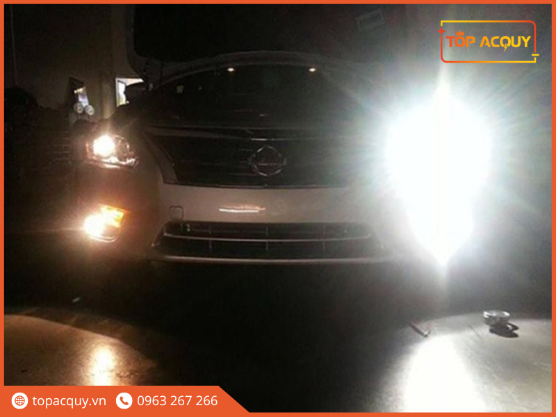thay ắc quy ô tô Renault