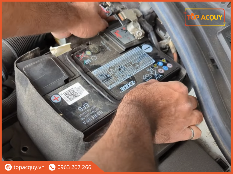 thay ắc quy xe Volkswagen