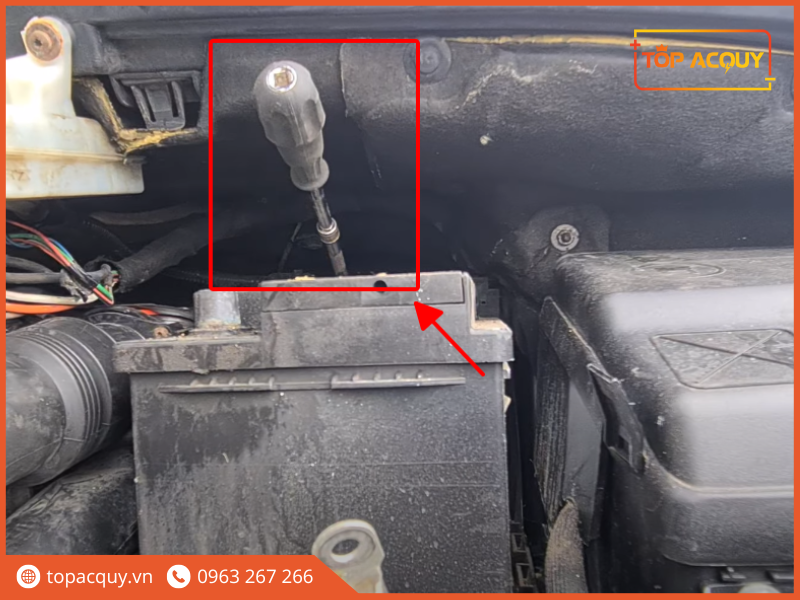 ắc quy xe Peugeot 5008