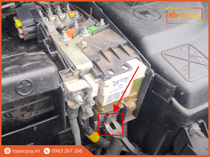 ắc quy xe Peugeot 5008