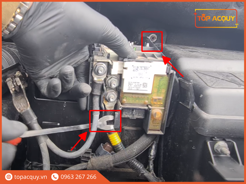 ắc quy xe Peugeot 5008