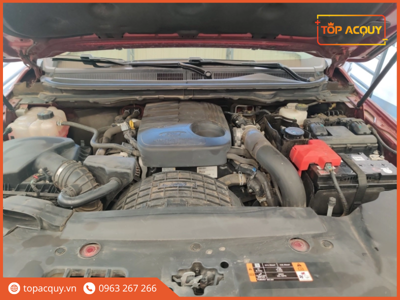 ắc quy xe ford everest