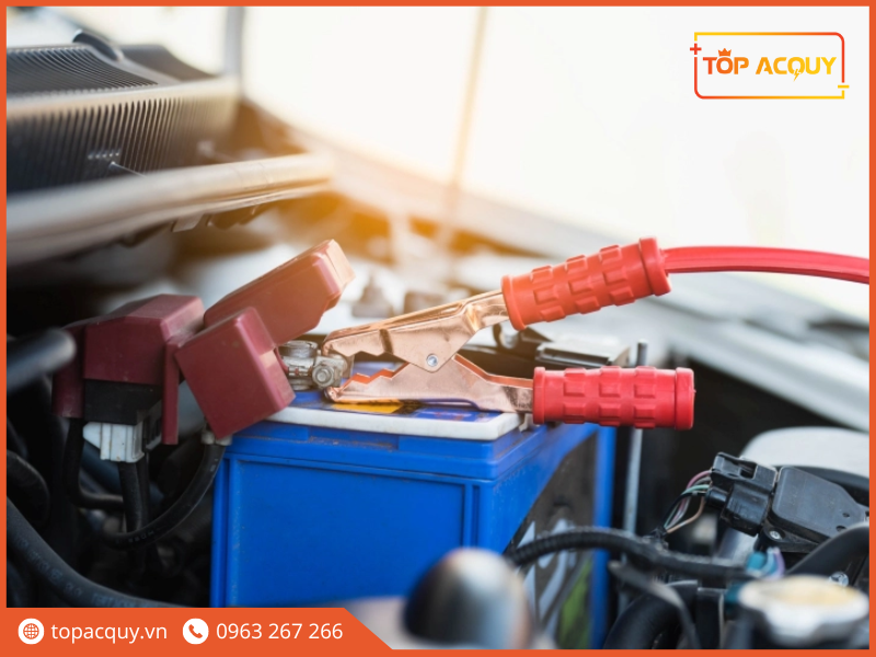 ắc quy xe fortuner