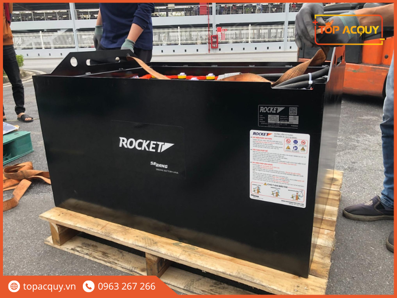 Ắc Quy Xe Nâng Rocket