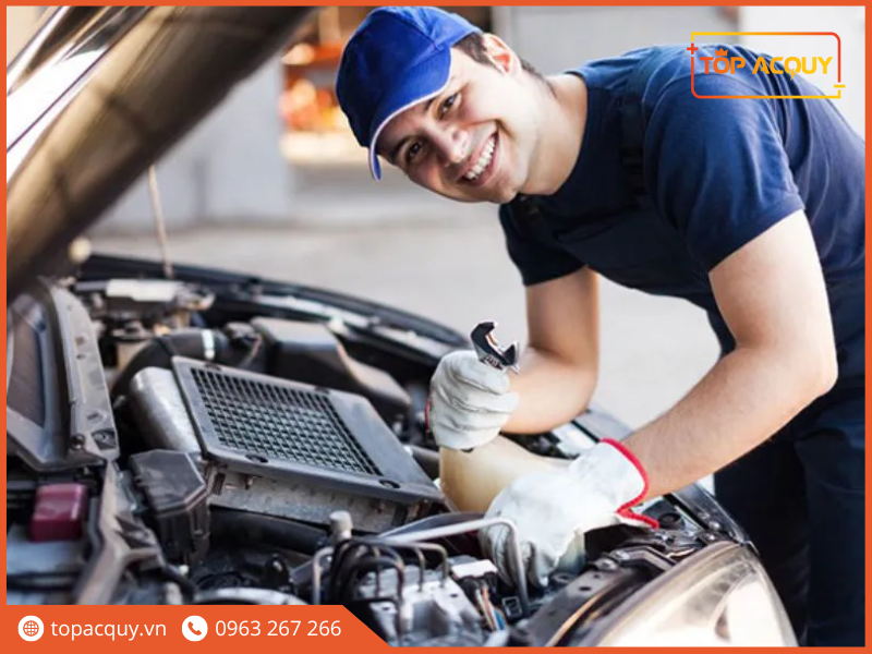 ắc quy xe toyota yaris