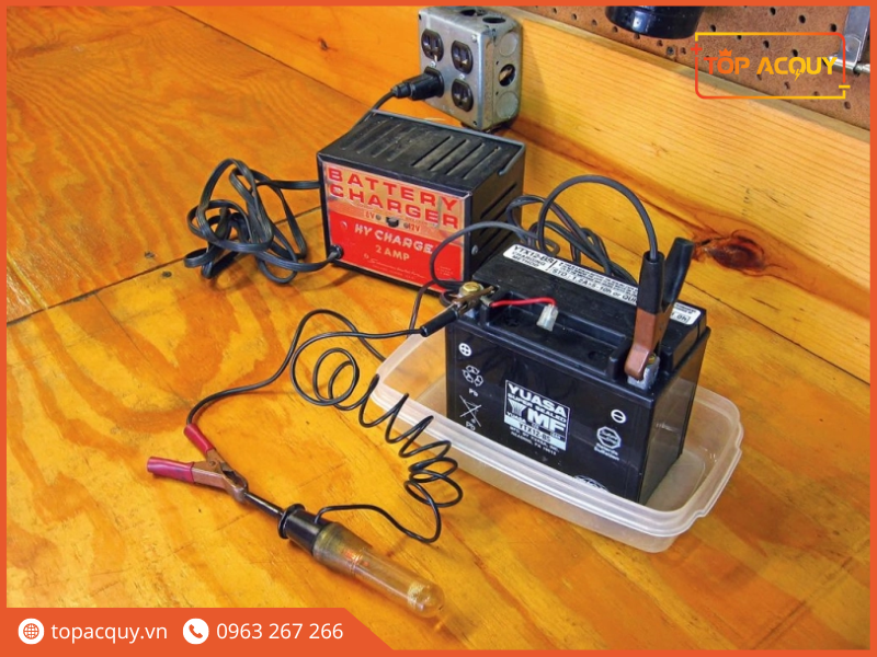 bình ắc quy bị phồng