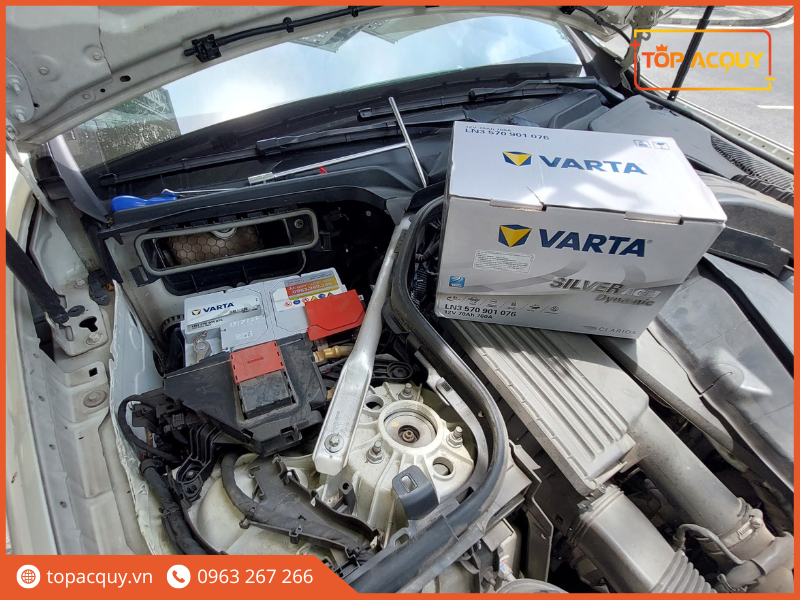 bình ắc quy xe mercedes e250