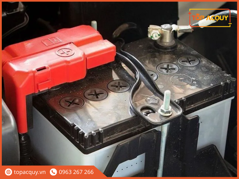 bình ắc quy xe tải