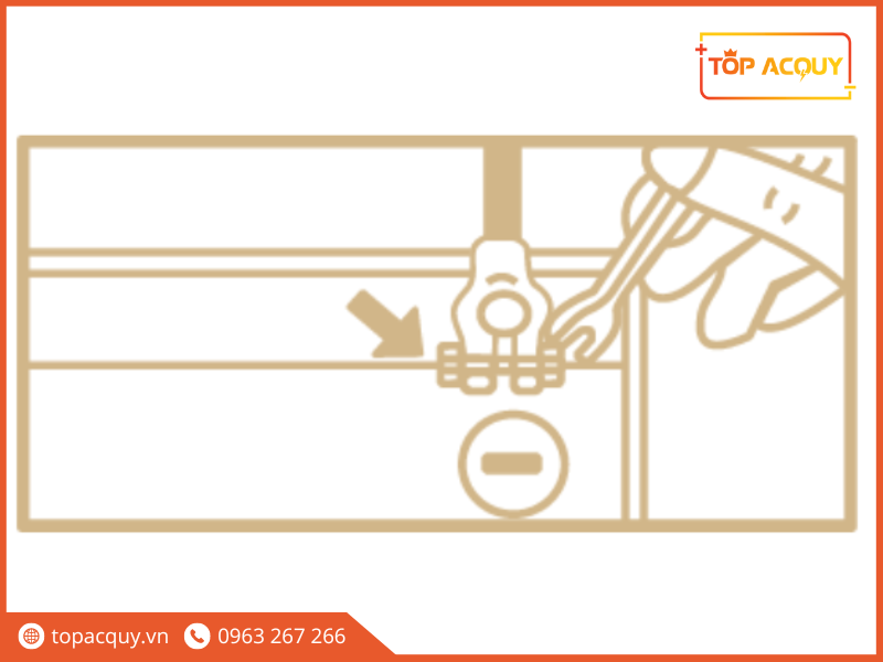 Tháo cọc âm trước rồi tháo cọc dương