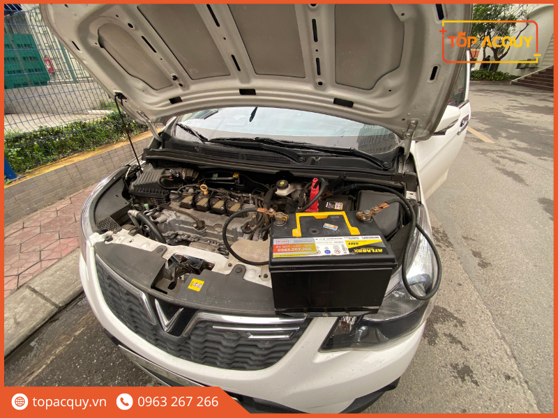 cách kích bình ô tô