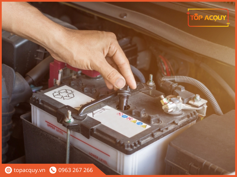 cách kiểm tra bình ắc quy 12v