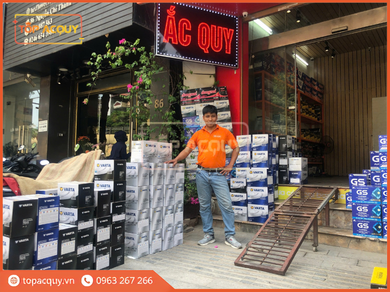 Địa chỉ thay bình ắc quy ô tô xe máy uy tín tại Hà Nội