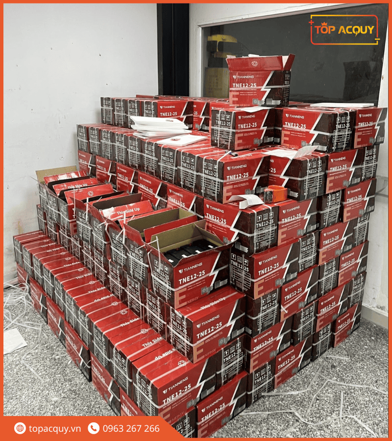 thay ắc quy xe máy điện