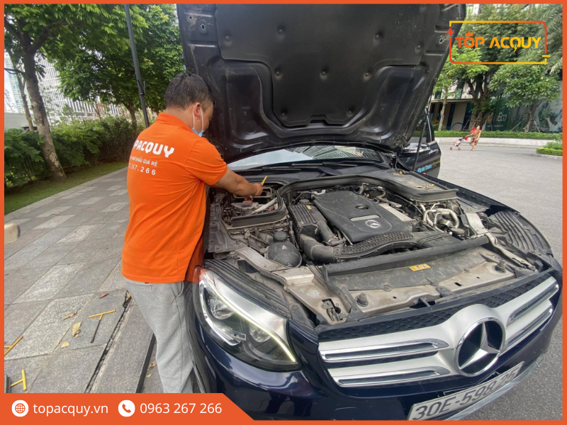 bước 10 thay bình ắc quy ô tô Đà Nẵng