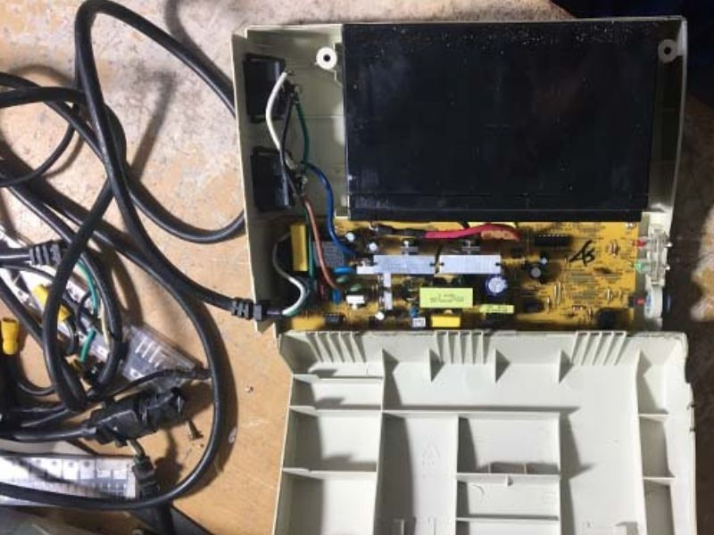 thay ắc quy cho bộ lưu điện