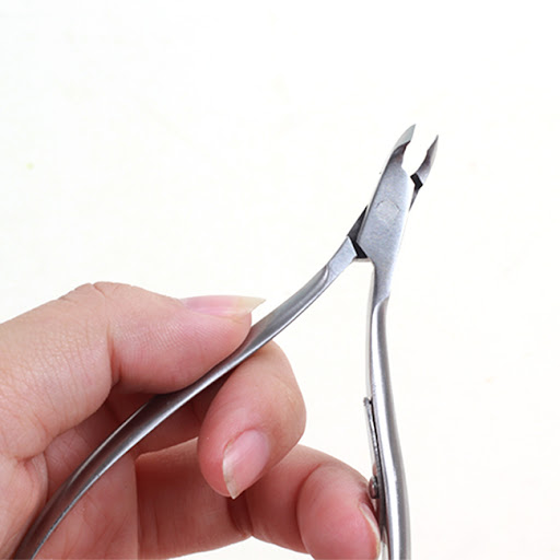 Cách cầm kềm cắt da