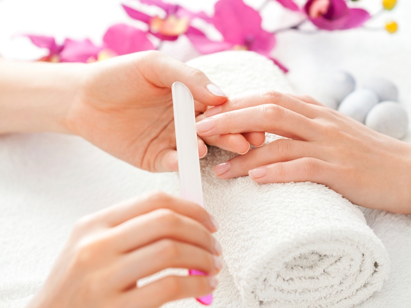 Chăm sóc móng tay đúng cách