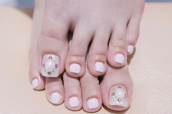 Các bước sơn móng chân tại nhà đơn giản hiệu quả