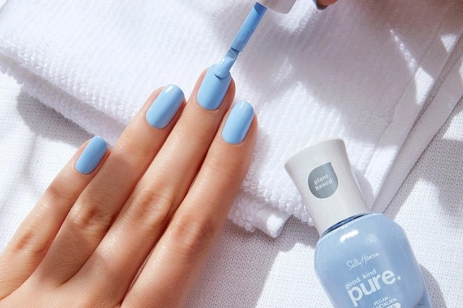 nail màu xanh dương nhạt