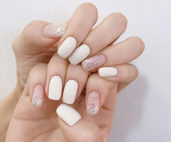 Một số lưu ý khi sơn móng màu trắng sữa