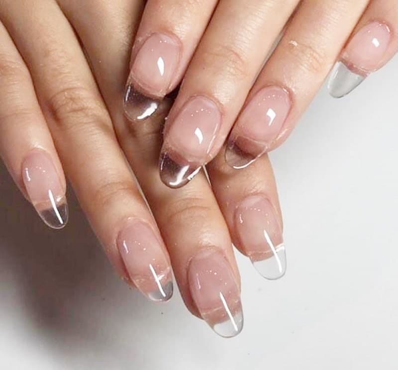 Mẫu nail trong suốt