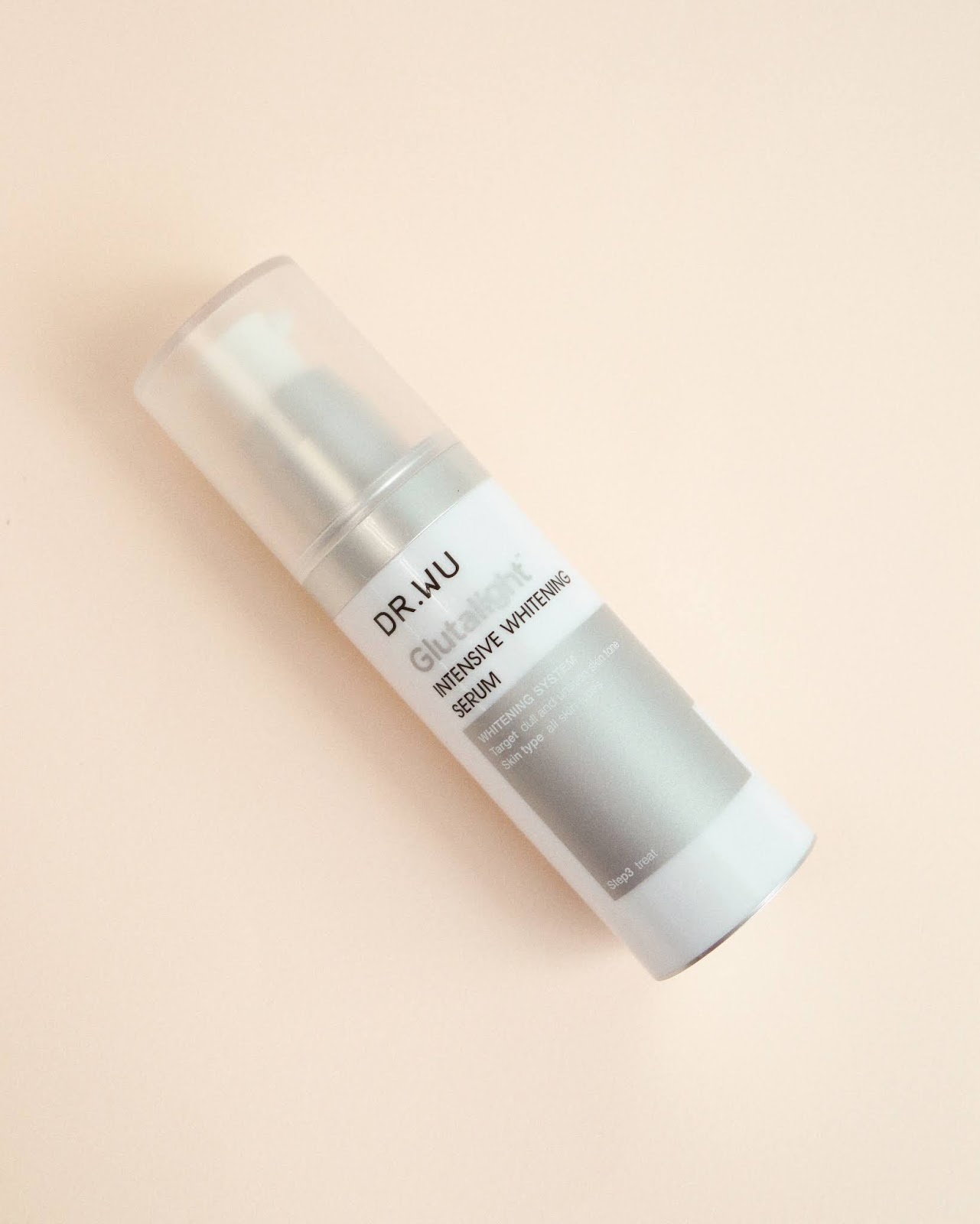 Serum dưỡng trắng Dr.Wu Gluta light giúp tái tạo làn da