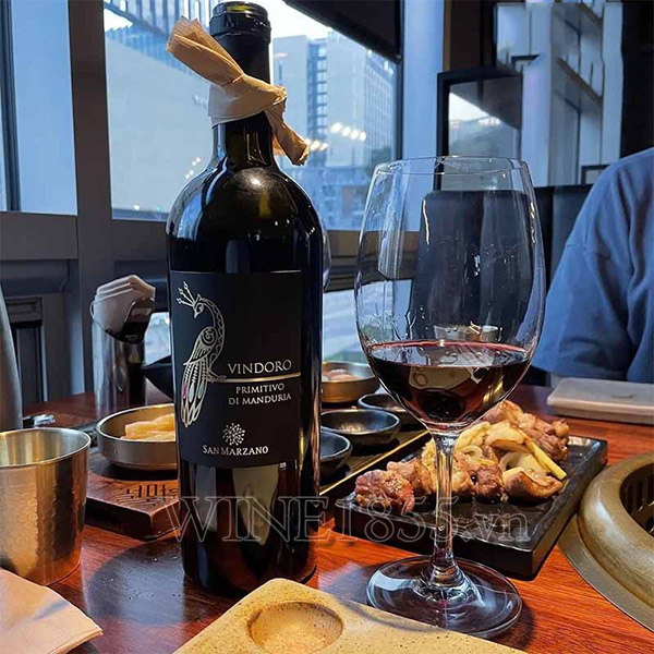 Rượu Vang Con Công Vindoro Primitivo