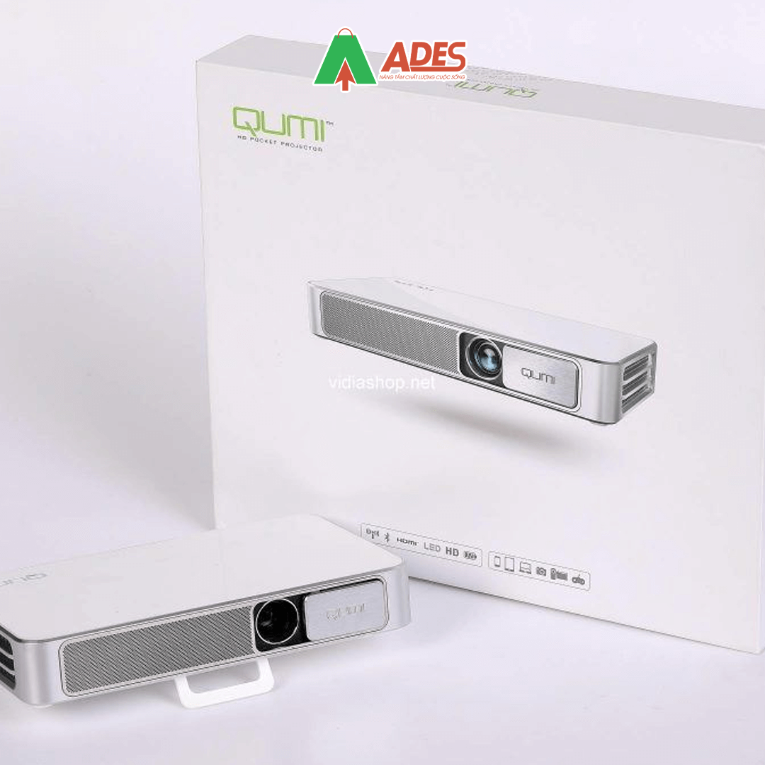May chieu Vivitek Qumi Q3 Plus
