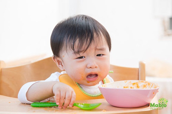 Chuyên gia giải đáp: Trẻ chậm tăng cân thiếu chất gì?