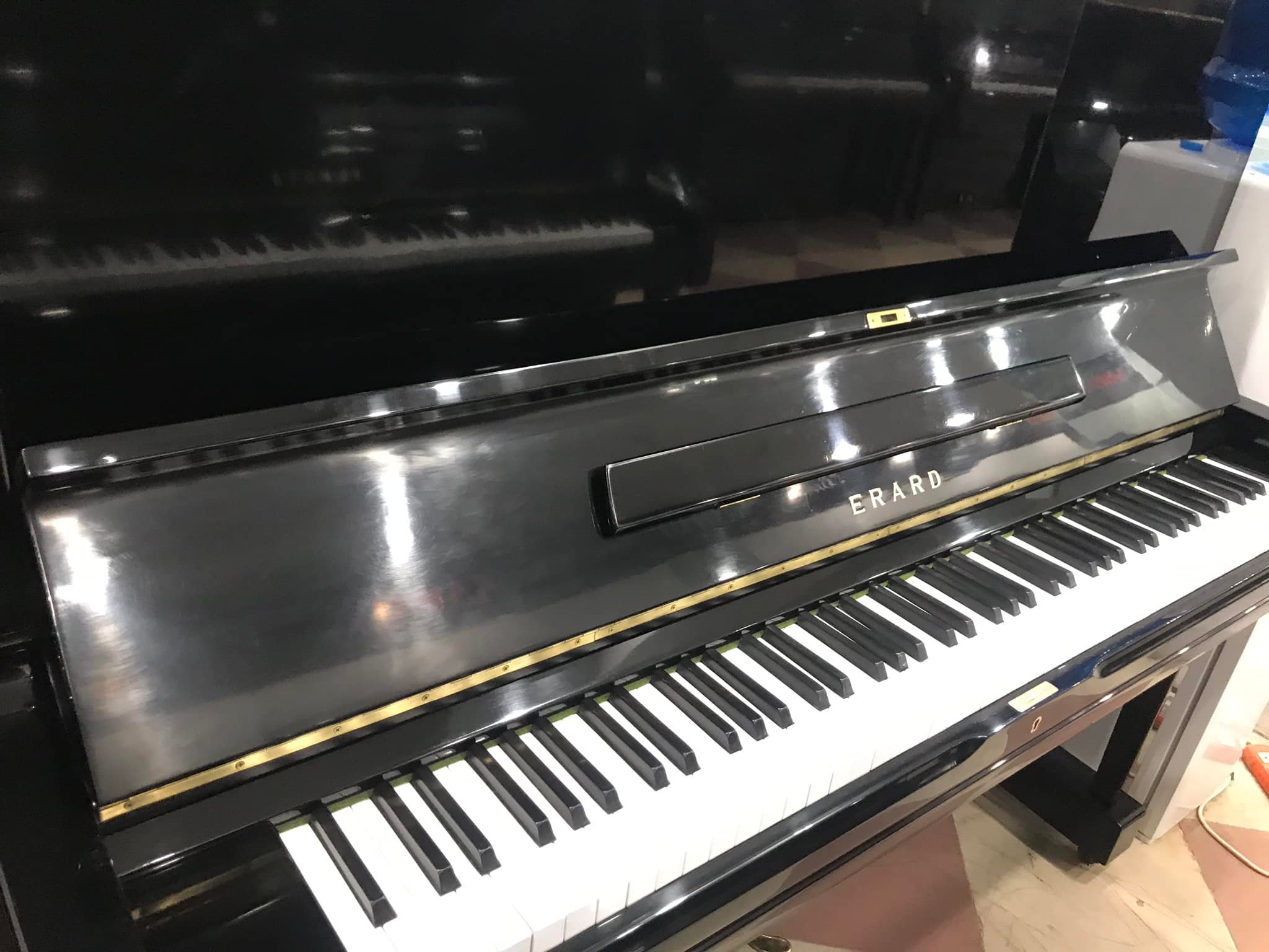 Piano Erard -  st music