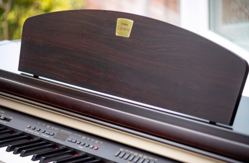 Yamaha CLP 930 - ST Music