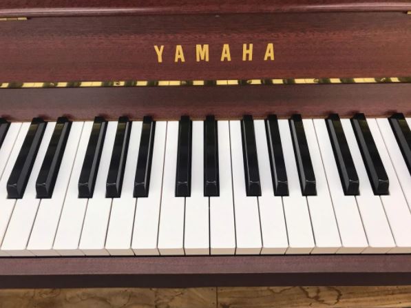Piano Yamaha DUP 7