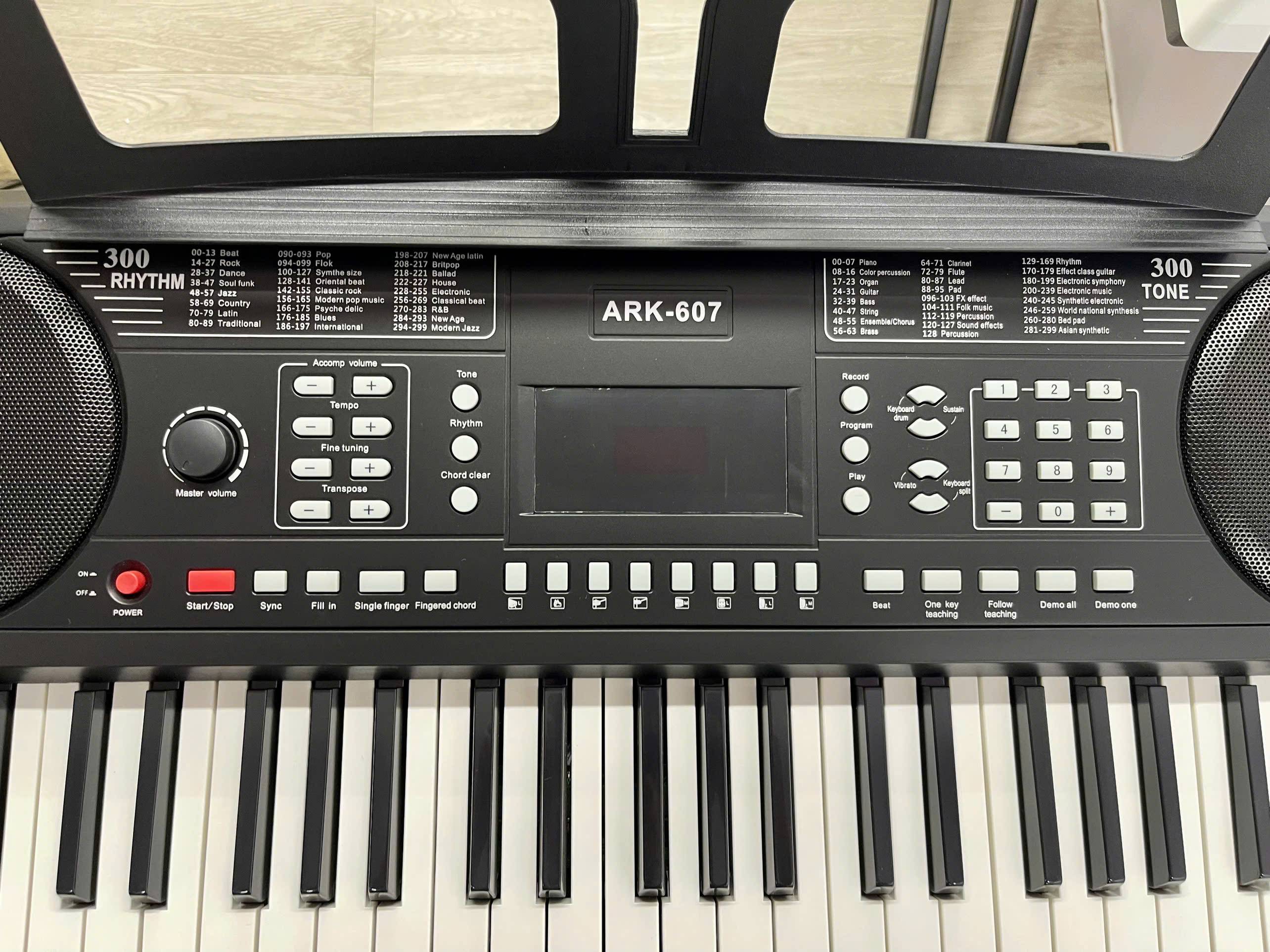 Organ ARK-607
