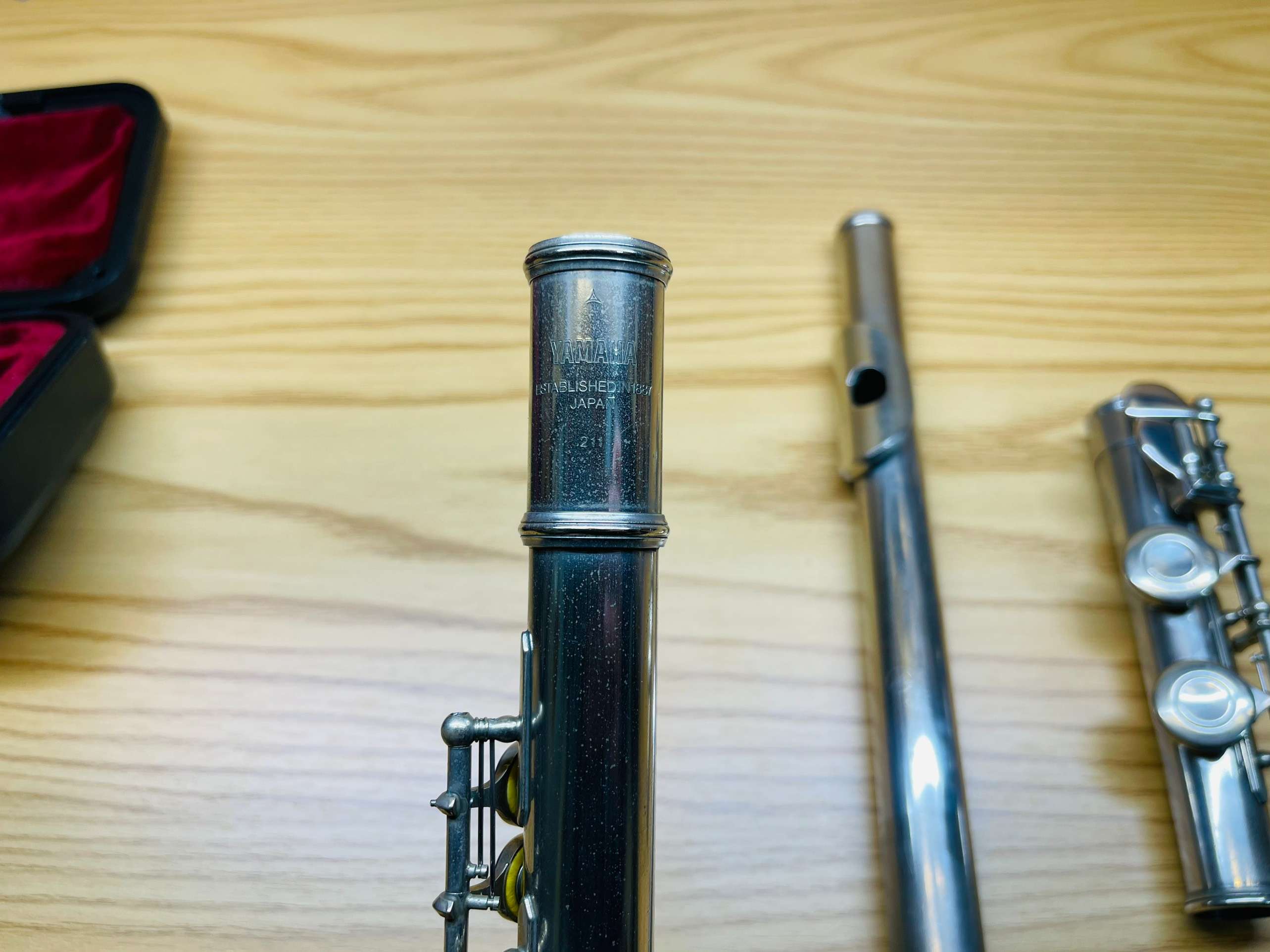 model Flute Yamaha YFL211