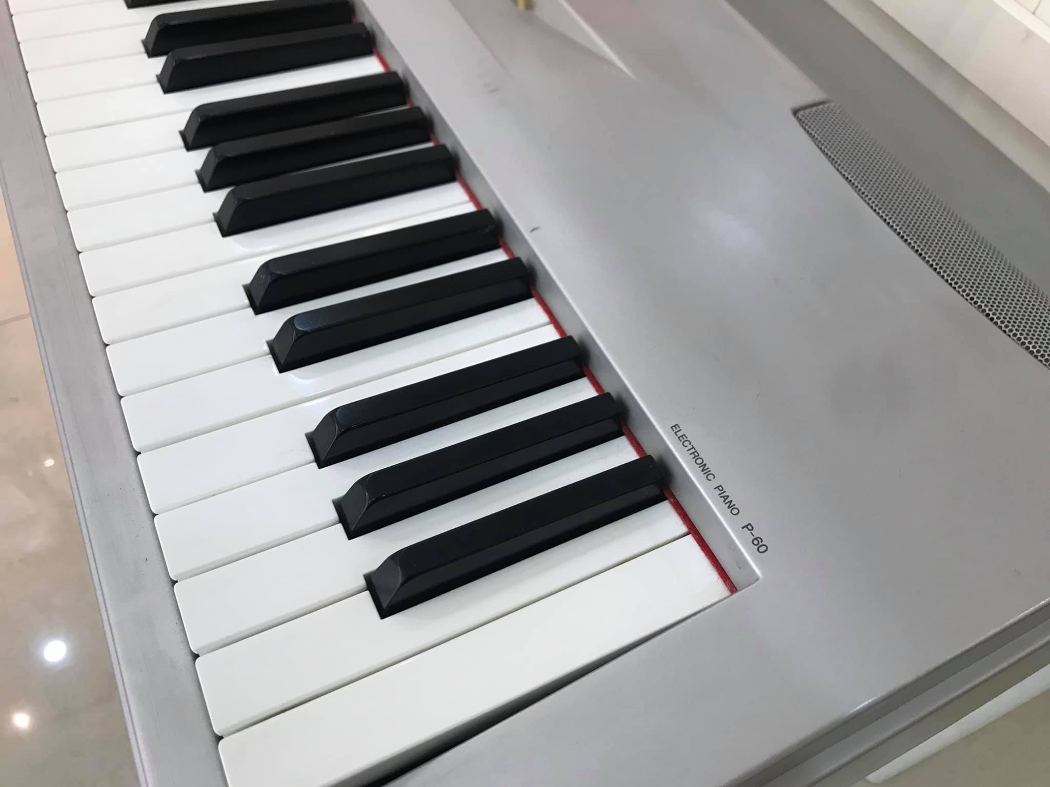 piano yamaha p60