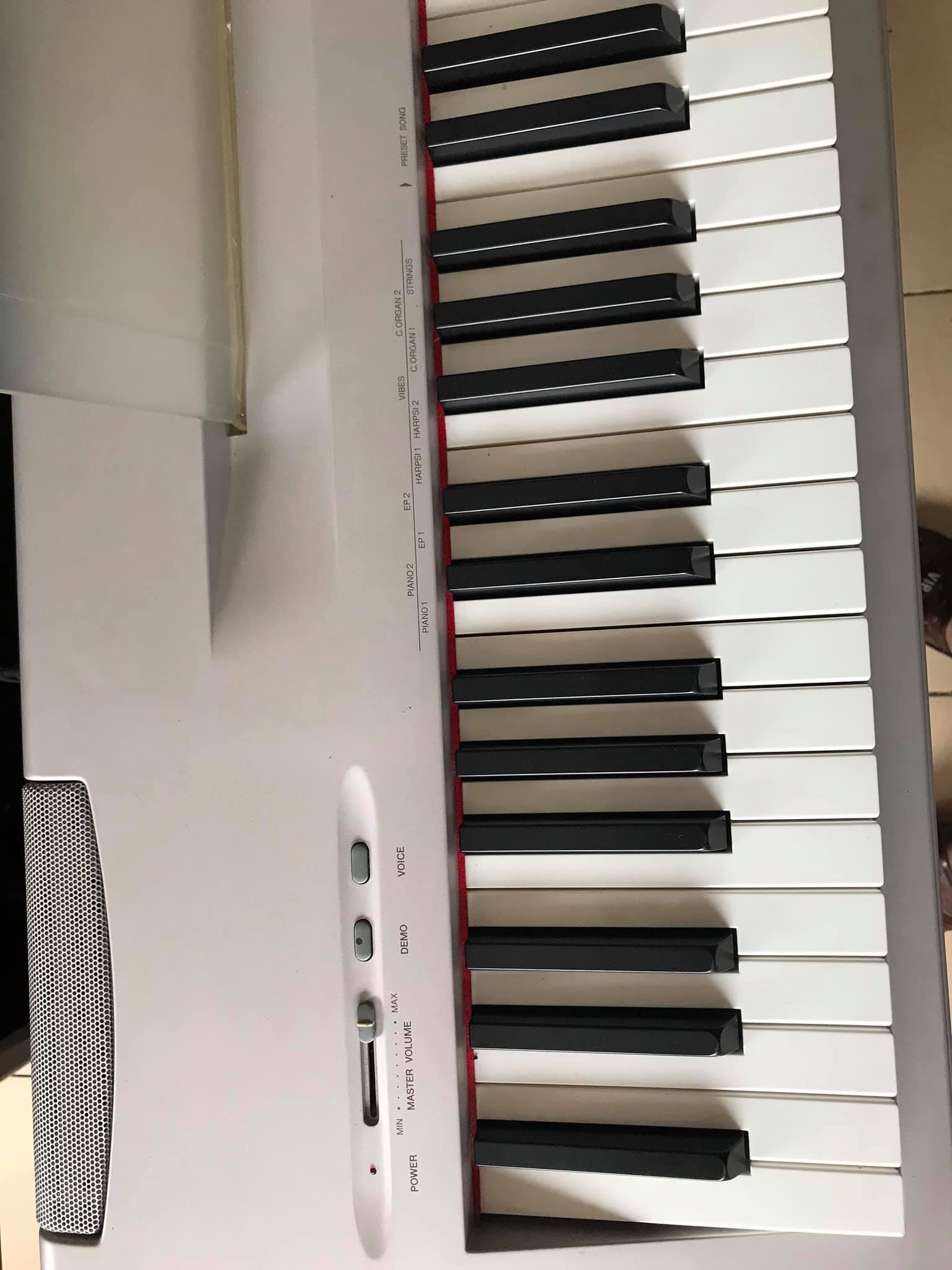piano yamaha p60