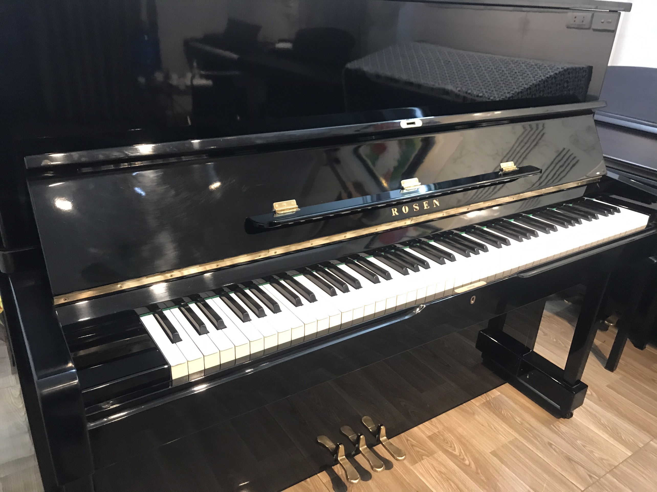 piano cơ rosen